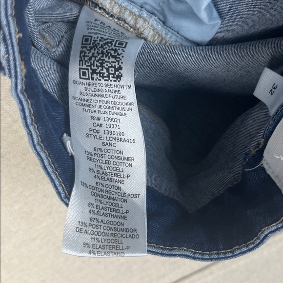 Frame Le Crop Mini Boot Jean with raw hem
Size: 32 - Picture 4 of 7